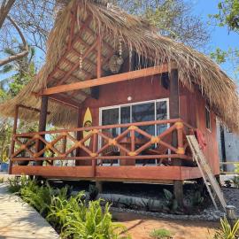Cabaña Buganvilia Punto Surf Barra La Saladita，位于La Salada的酒店