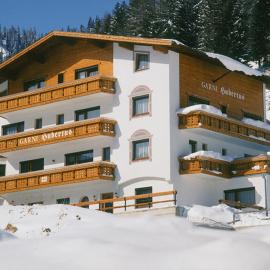 Hubertus Appartements,位于伊施格尔的酒店