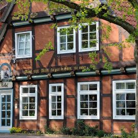Hotel St. Georg Garni，位于策勒的酒店