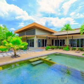 Saline Hot Spring Resort นำ้พุร้อนเค็ม รีสอร์ท,位于Ban Nam Ron (1)的酒店