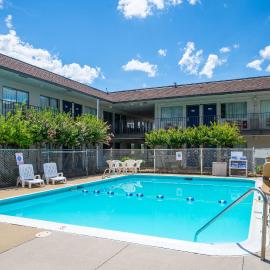 Motel 6-Sandston, VA - Richmond, Va,位于桑兹顿的酒店