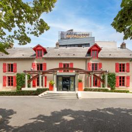 Hotel Le Paddock,位于马尼库尔的酒店
