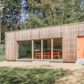 Haus am Wald in Hitzacker Elbe Wendland，位于希察克尔的酒店