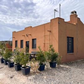 CASA LEÓN - Freistehendes Gästehaus mit 3 Zimmer, Vivienda Rural VTARAL01089，位于Sorbas的酒店