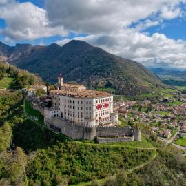 CastelBrando，位于奇松迪瓦尔马里诺的酒店