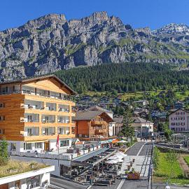 Hotel Römerhof，位于洛伊克巴德的酒店