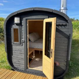 Stone MT Garden Pod，位于Snedsted的酒店