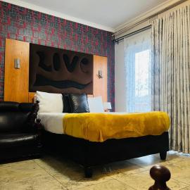 Parow city -Star Legend Lodge