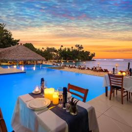 Breakas Beach Resort，位于维拉港的酒店