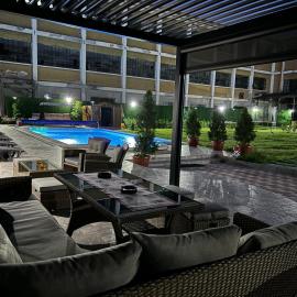 Hotel Rai，位于特里亚夫纳的酒店