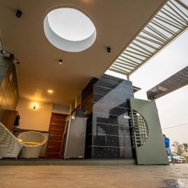 S R Spa Suites，位于迈索尔的酒店