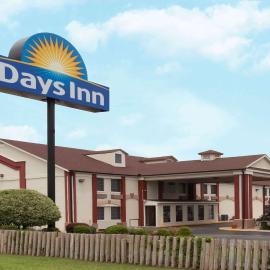 Days Inn by Wyndham Shawnee，位于肖尼的酒店