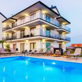 KASHUBIAN Resort，位于弗瓦迪斯瓦沃沃的酒店
