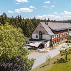 Waldhotel Vogtland,位于克林根塔尔的酒店