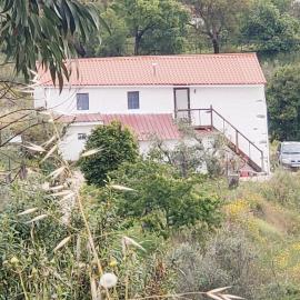 Casa Hortensia，位于Cardigos的酒店