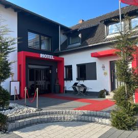 Hotel Hasselberg，位于凯撒斯劳滕的酒店