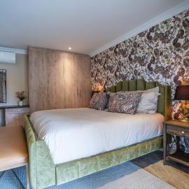 Lotsane Limpopo Luxury River Lodge，位于Sherwood的酒店