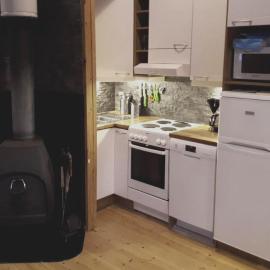 Cosy Holiday Cabin in the Heart of Lapland，位于于莱的酒店