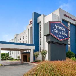 Hampton Inn & Suites Burlington，位于伯灵顿的酒店