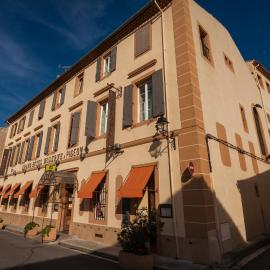 Hotel Moderne Et Pigeon，位于利穆的酒店