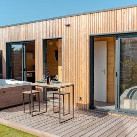 Les Laponyas I Chalets climatisés avec jacuzzi privatif，位于布雷索勒的酒店