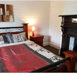 4 Bedroom Federation Cottage