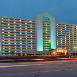 Radisson Suite Hotel Oceanfront，位于墨尔本的酒店