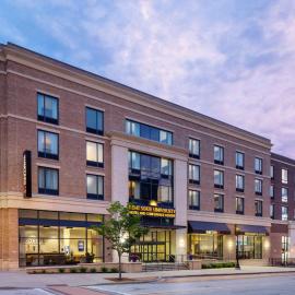 Kent State University Hotel and Conference Center，位于肯特的酒店