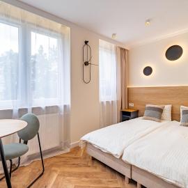 Apartament Hotelowy, Klimatyzacja, PW INVEST HOME，位于肯杰任科兹莱的酒店