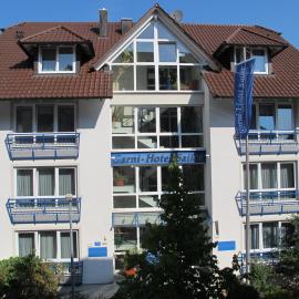 Garni-Hotel Sailer & Hotel Sailer´s Villa，位于罗特威尔的酒店