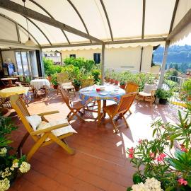 Albergo Villa Sorriso,位于菲耶索莱的酒店
