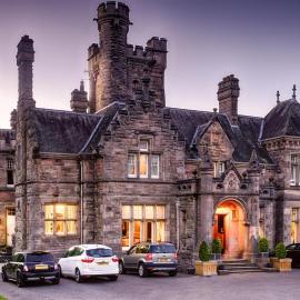 Mansion House Hotel，位于埃尔金的酒店