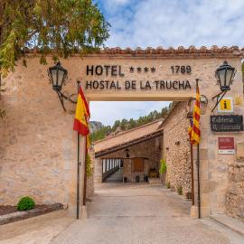 Hotel de La Trucha，位于比利亚伦戈的酒店