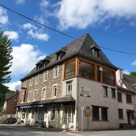 Aux gorges du Dourdou，位于Conques-en-Rouergue的酒店