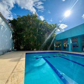 Casa y piscina privada a 10 minutos de la Vega, Cundinamarca，位于诺凯马的酒店