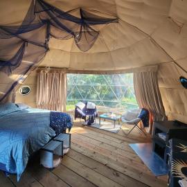 D1 StarGazer Geo Dome- 1 Queen- No pets，位于德兰赫勒的酒店