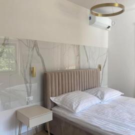 Apartamenty i pokoje nowomiejska 119，位于奥古斯图的酒店