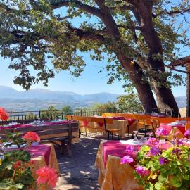 Agriturismo Roccamaia，位于Pievebovigliana的酒店