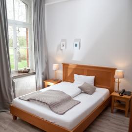 Hotel Alte Schule - Gasthaus Rose，位于埃斯佩尔坎普的酒店