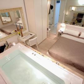 Conte Max Rooms，位于泰尔莫利的酒店