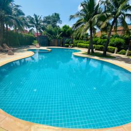 Apartel at Lanta Resort，位于甲米镇的酒店