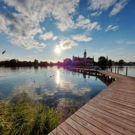 zentrale Ferienwohnung - direkt am See und in Schlossnähe