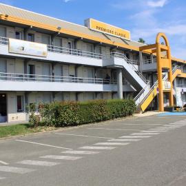 Premiere Classe St Quentin en Yvelines Elancourt，位于特拉普的酒店