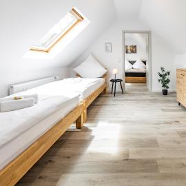 EifelComfort Wohnen über den Dächern von Prüm mit der ganzen Familie，位于普吕姆的酒店