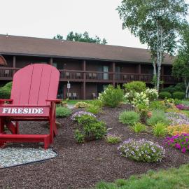 Fireside Inn & Suites Gilford，位于吉尔福特的酒店