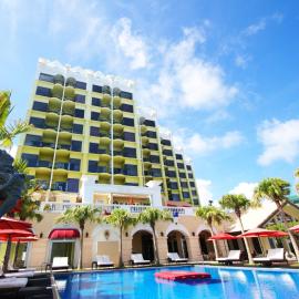 Okinawa Kariyushi Resort EXES Onna，位于恩纳的酒店