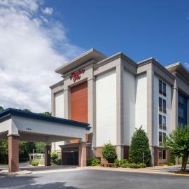 Hampton Inn Atlanta-Northlake，位于亚特兰大的酒店