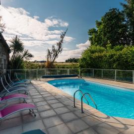 LOGIS Hôtel Kastell Dinec'h,位于Minihy-Tréguier的酒店