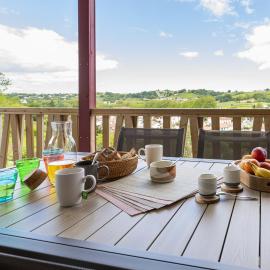 Chalet ILUNA 2 à 6 pers chambre parentale 2sdb piscine 30 min des plages，位于阿斯帕朗的酒店