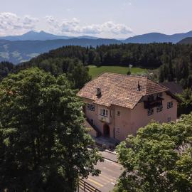 Kaiserau 1907，位于科拉尔博的酒店
